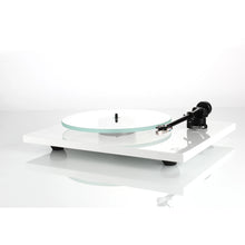 Load image into Gallery viewer, Rega Planar 2 Turntable