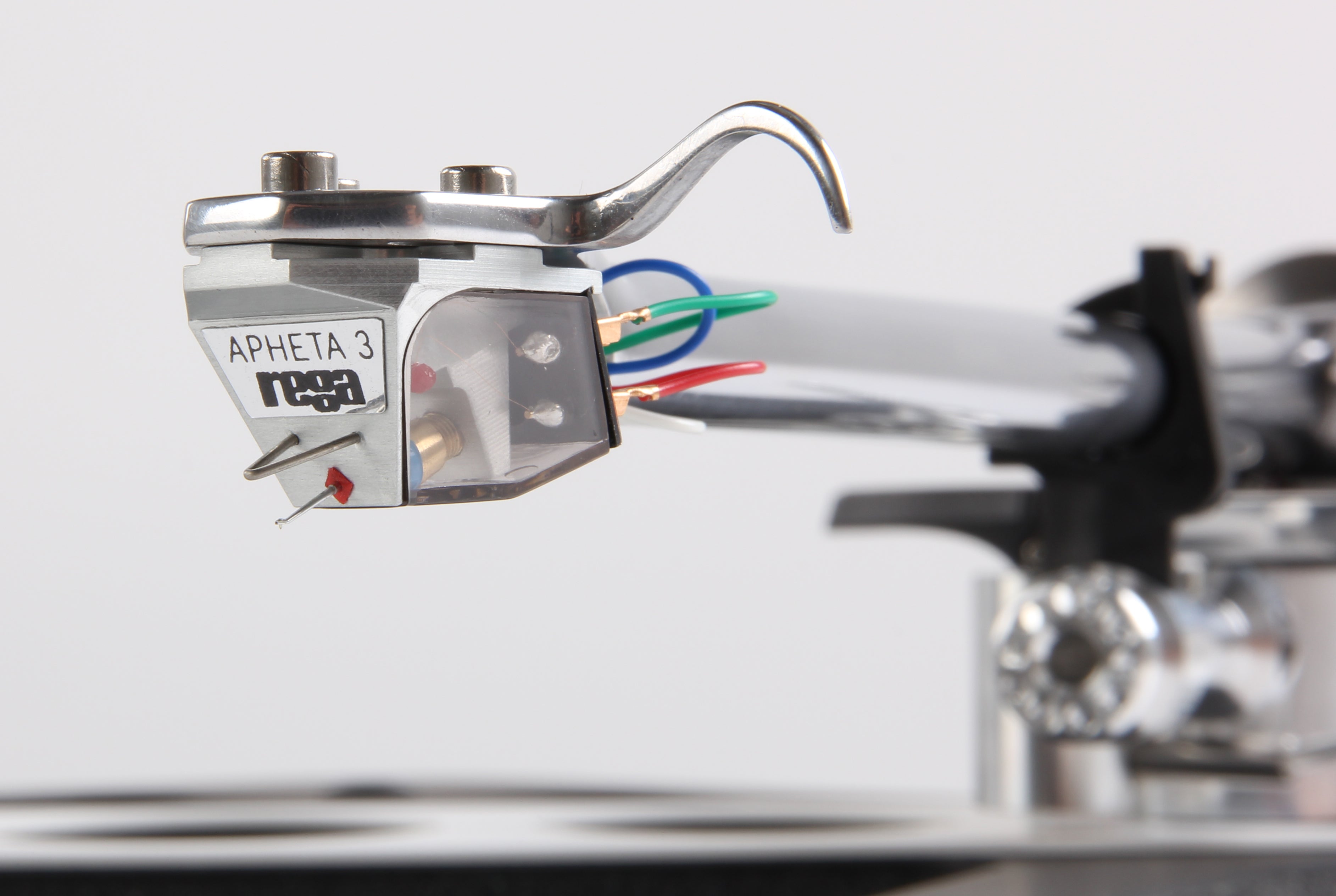 What's the difference? - Moving Coil and Moving Magnet Turntable Cartr ...